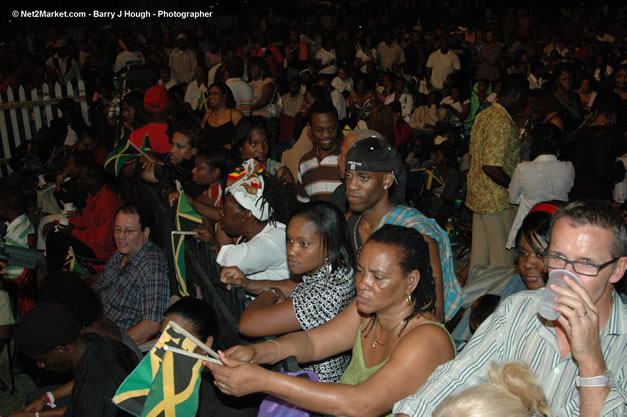 Audience & Venue - Air Jamaica Jazz & Blues Festival 2007 - The Art of Music - Thursday, January 26th - 10th Anniversary - The Aqueduct on Rose Hall - Air Jamaica Jazz & Blues Festival 2007 - The Art of Music - Tuesday, January 23 - Saturday, January 27, 2007, The Aqueduct on Rose Hall, Montego Bay, Jamaica - Negril Travel Guide, Negril Jamaica WI - http://www.negriltravelguide.com - info@negriltravelguide.com...!