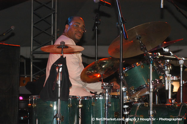 Pieces of a Dream - Air Jamaica Jazz & Blues Festival 2007 - The Art of Music -  Thursday, January 25th - 10th Anniversary - Air Jamaica Jazz & Blues Festival 2007 - The Art of Music - Tuesday, January 23 - Saturday, January 27, 2007, The Aqueduct on Rose Hall, Montego Bay, Jamaica - Negril Travel Guide, Negril Jamaica WI - http://www.negriltravelguide.com - info@negriltravelguide.com...!