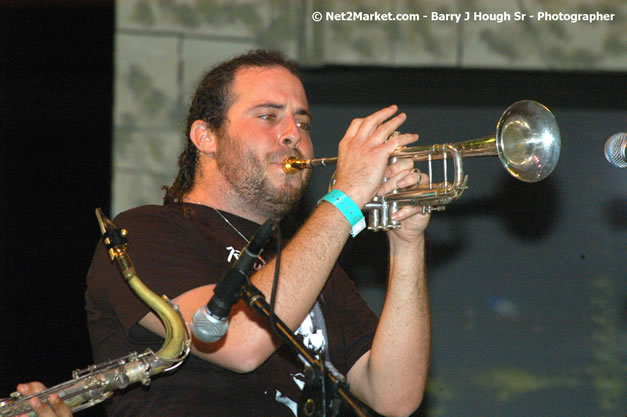 Roy Young & Band - Air Jamaica Jazz & Blues Festival 2007 - The Art of Music -  Thursday, January 25th - 10th Anniversary - Air Jamaica Jazz & Blues Festival 2007 - The Art of Music - Tuesday, January 23 - Saturday, January 27, 2007, The Aqueduct on Rose Hall, Montego Bay, Jamaica - Negril Travel Guide, Negril Jamaica WI - http://www.negriltravelguide.com - info@negriltravelguide.com...!