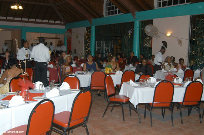 Negril Chamber Of Commerce - 22 Anniversary Dinner & Cabaret Show - Saturday, April 23, 2005 at the Negril Hills Golf Club, Sheffield, Westmoreland, Jamaica - Photos - Negril Travel Guide, Negril Jamaica WI - http://www.negriltravelguide.com - info@negriltravelguide.com...!