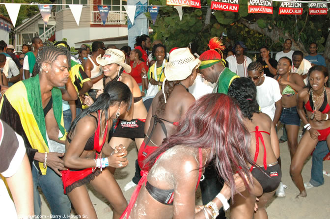 Elephant Man - Kip Rich - Lexus - Appleton Girls and many others - BIKINIS & SHORTS @ CHANCES - Appleton ATI 2005 Negril - Monday, August 1, 2005 - Sponsored by: Appleton Adult Entertainment - Negril Travel Guide, Negril Jamaica WI - http://www.negriltravelguide.com - info@negriltravelguide.com...!