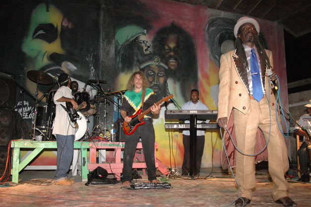 Culture - Culture's last Jamaican Concert - Money Cologne Promotions in Association with Bourbon Beach Presents Summer Splash - Monday, August 7, 2006 - Negril Travel Guide, Negril Jamaica WI - http://www.negriltravelguide.com - info@negriltravelguide.com...!