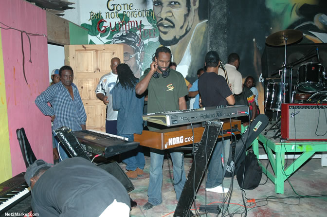 The Messenger, Reggae Super Star - Luciano - Gregory Isaacs - Bobby Dread - Swallow - backed by the Indika Band - Boubon Beach Restaurant, Beach Bar & Oceanfront Accommodations - Negril Travel Guide, Negril Jamaica WI - http://www.negriltravelguide.com - info@negriltravelguide.com...!