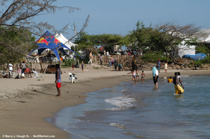 A Photo Story of Calabash 2005 - 5th Anniversary - @ Jakes, Treasure Beach - May 27th to 29th, 2005 - Negril Travel Guide, Negril Jamaica WI - http://www.negriltravelguide.com - info@negriltravelguide.com...!