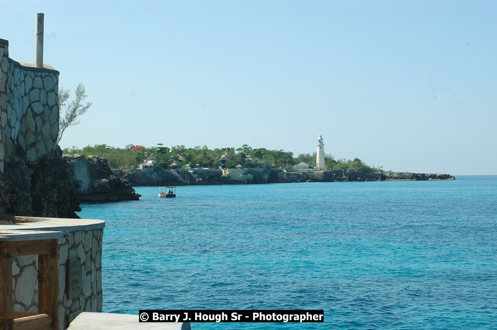 Catcha Fallen Star Resort Rises from the Destruction of Hurricane Ivan, West End, Negril, Westmoreland, Jamaica W.I. - Photographs by Net2Market.com - Barry J. Hough Sr. Photojournalist/Photograper - Photographs taken with a Nikon D70, D100, or D300 -  Negril Travel Guide, Negril Jamaica WI - http://www.negriltravelguide.com - info@negriltravelguide.com...!