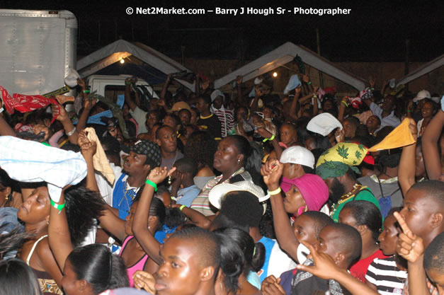 Cross De Harbour @ Lucea Car Park presented by Linkz Entertainment in association with Lucea Chamber of Commerce - Featuring Freddy Mc Gregor, Iley Dread, Mr. Vegas, Lt. Elmo, Champagne, Merital, CC, Brillant, TQ, Mad Dog, Chumps - Lucea, Hanover, Jamaica - Negril Travel Guide.com, Negril Jamaica WI - http://www.negriltravelguide.com - info@negriltravelguide.com...!