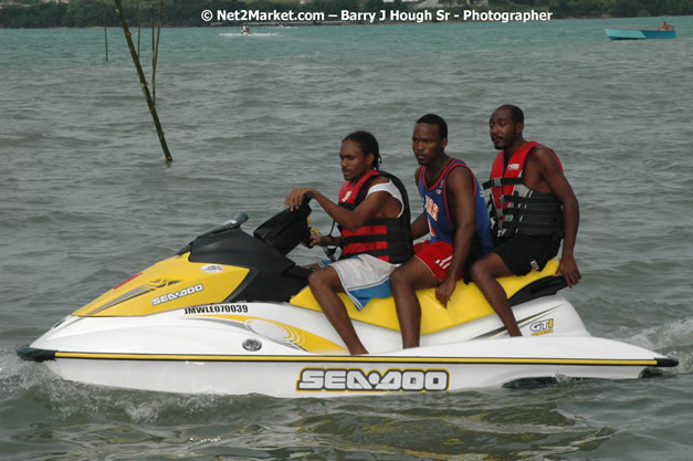 Cross De Harbour @ Lucea Car Park presented by Linkz Entertainment in association with Lucea Chamber of Commerce - Featuring Freddy Mc Gregor, Iley Dread, Mr. Vegas, Lt. Elmo, Champagne, Merital, CC, Brillant, TQ, Mad Dog, Chumps - Lucea, Hanover, Jamaica - Negril Travel Guide.com, Negril Jamaica WI - http://www.negriltravelguide.com - info@negriltravelguide.com...!