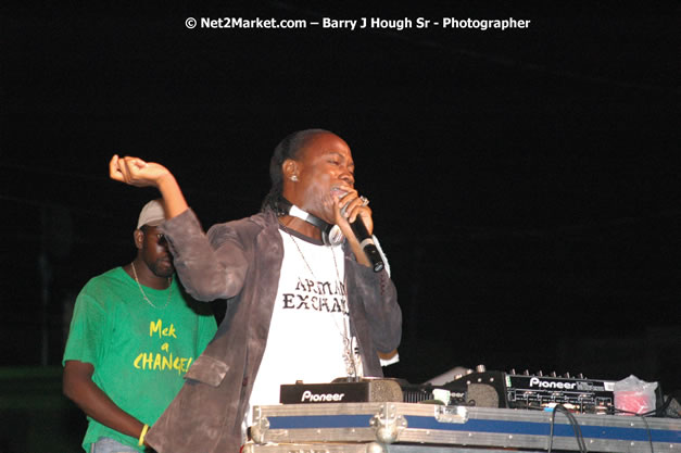 Cross De Harbour @ Lucea Car Park presented by Linkz Entertainment in association with Lucea Chamber of Commerce - Featuring Freddy Mc Gregor, Iley Dread, Mr. Vegas, Lt. Elmo, Champagne, Merital, CC, Brillant, TQ, Mad Dog, Chumps - Lucea, Hanover, Jamaica - Negril Travel Guide.com, Negril Jamaica WI - http://www.negriltravelguide.com - info@negriltravelguide.com...!