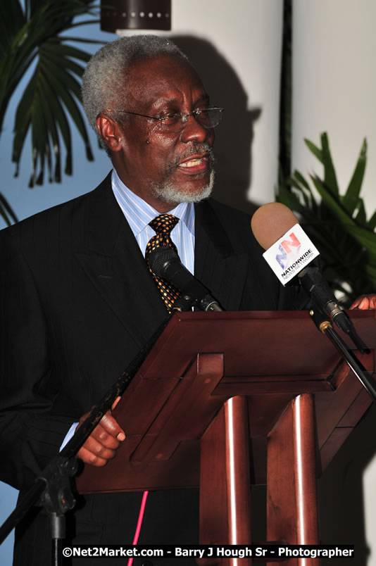 Bird of Paradise Awards & Gala @ Grand Palladium Resort & Spa [Fiesta] - Saturday, August 9, 2008 - Guest Honouree The Most Honourable P.J. Patterson ON, PC, QC - Hanover Homecoming Foundation LTD Jamaica - Wherever you roam ... Hanover bids you ... come HOME - Sunday, August 3 to Saturday, August 9, 2008 - Hanover Jamaica - Photographs by Net2Market.com - Barry J. Hough Sr. Photojournalist/Photograper - Photographs taken with a Nikon D300 - Negril Travel Guide, Negril Jamaica WI - http://www.negriltravelguide.com - info@negriltravelguide.com...!