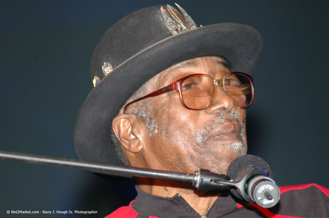 Bo Diddley - Air Jamaica Jazz & Blues Festival 2006 - The Art of Music - Cinnamon Hill Golf Club - Rosehall Resort & Country Club, Montego Bay, Jamaica W.I. - Thursday, Friday 27, 2006 - Negril Travel Guide, Negril Jamaica WI - http://www.negriltravelguide.com - info@negriltravelguide.com...!