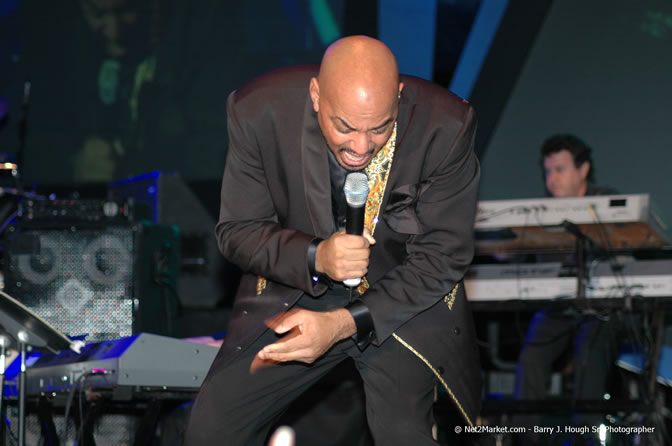 James Ingram - Air Jamaica Jazz & Blues Festival 2006 - The Art of Music - Cinnamon Hill Golf Club - Rosehall Resort & Country Club, Montego Bay, Jamaica W.I. - Thursday, Saturday 28, 2006 - Negril Travel Guide, Negril Jamaica WI - http://www.negriltravelguide.com - info@negriltravelguide.com...!