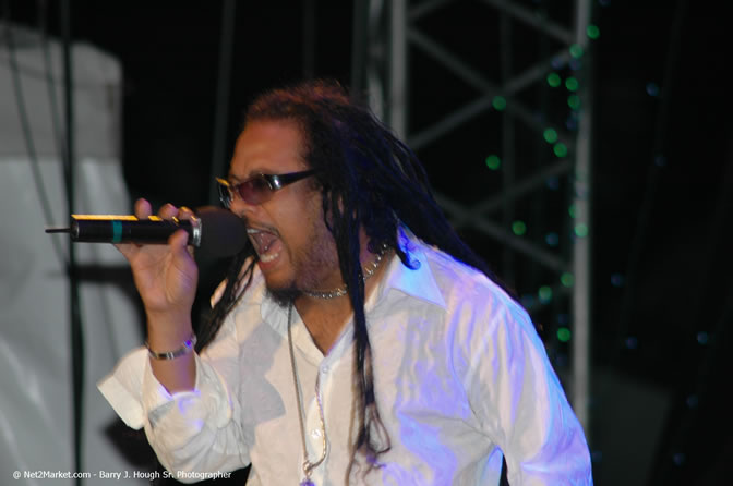 Maxi Priest - Air Jamaica Jazz & Blues Festival 2006 - The Art of Music - Cinnamon Hill Golf Club - Rosehall Resort & Country Club, Montego Bay, Jamaica W.I. - Thursday, Saturday 28, 2006 - Negril Travel Guide, Negril Jamaica WI - http://www.negriltravelguide.com - info@negriltravelguide.com...!