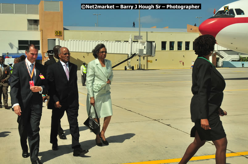 The Unveiling Of The Commemorative Plaque By The Honourable Prime Minister, Orette Bruce Golding, MP, And Their Majesties, King Juan Carlos I And Queen Sofia Of Spain - On Wednesday, February 18, 2009, Marking The Completion Of The Expansion Of Sangster International Airport, Venue at Sangster International Airport, Montego Bay, St James, Jamaica - Wednesday, February 18, 2009 - Photographs by Net2Market.com - Barry J. Hough Sr, Photographer/Photojournalist - Negril Travel Guide, Negril Jamaica WI - http://www.negriltravelguide.com - info@negriltravelguide.com...!