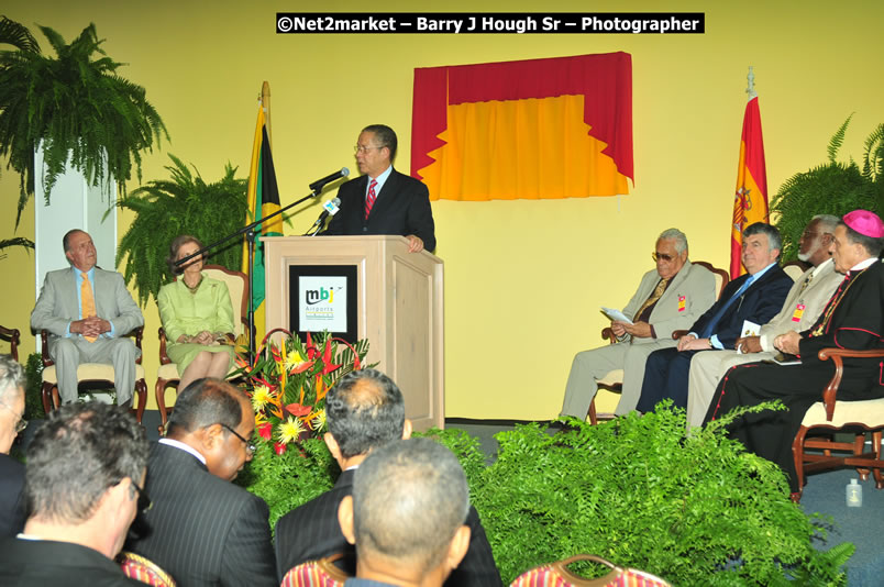 The Unveiling Of The Commemorative Plaque By The Honourable Prime Minister, Orette Bruce Golding, MP, And Their Majesties, King Juan Carlos I And Queen Sofia Of Spain - On Wednesday, February 18, 2009, Marking The Completion Of The Expansion Of Sangster International Airport, Venue at Sangster International Airport, Montego Bay, St James, Jamaica - Wednesday, February 18, 2009 - Photographs by Net2Market.com - Barry J. Hough Sr, Photographer/Photojournalist - Negril Travel Guide, Negril Jamaica WI - http://www.negriltravelguide.com - info@negriltravelguide.com...!