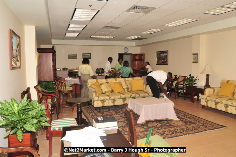 MBJ Airports Limited Reception for ACI [Airports Council International] - Saturday, October 25, 2008 - MBJ Airports Limited, Montego Bay, St James, Jamaica - Photographs by Net2Market.com - Barry J. Hough Sr. Photojournalist/Photograper - Photographs taken with a Nikon D300 - Negril Travel Guide, Negril Jamaica WI - http://www.negriltravelguide.com - info@negriltravelguide.com...!