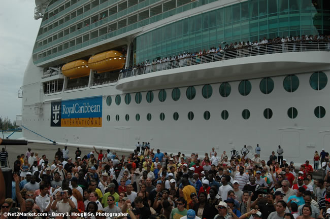 MS Freedom Of The Seas [Royal Caribbean International's - Newest Vessel] Plaques &amp; Keys Ceremony in order to commemorate its first arrival at the Port Montego Bay Photos - Negril Travel Guide, Negril Jamaica WI - http://www.negriltravelguide.com - info@negriltravelguide.com...!