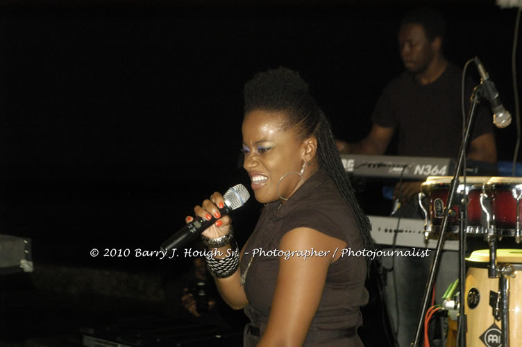 Etana - Live In Concert - One Love Reggae Concert Series 09/10 @ Negril Escape Resort and Spa, December 22, 2009, One Love Drive, West End, Negril, Westmoreland, Jamaica W.I. - Photographs by Net2Market.com - Barry J. Hough Sr, Photographer/Photojournalist - Negril Travel Guide, Negril Jamaica WI - http://www.negriltravelguide.com - info@negriltravelguide.com...!