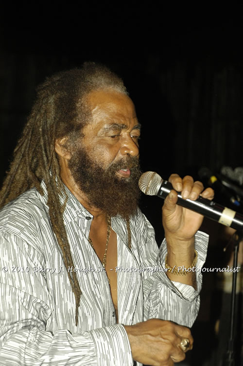 John Holt - Live in Concert - Also featuring Uprising Bank, plus DJ Gemini @ One Love Reggae Concerts Series 09/10 @ Negril Escape Resort & Spa, February 9, 2010, One Love Drive, West End, Negril, Westmoreland, Jamaica W.I. - Photographs by Net2Market.com - Barry J. Hough Sr, Photographer/Photojournalist - The Negril Travel Guide - Negril's and Jamaica's Number One Concert Photography Web Site with over 40,000 Jamaican Concert photographs Published -  Negril Travel Guide, Negril Jamaica WI - http://www.negriltravelguide.com - info@negriltravelguide.com...!