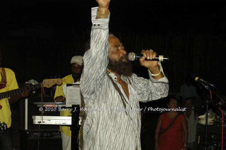 John Holt - Live in Concert - Also featuring Uprising Bank, plus DJ Gemini @ One Love Reggae Concerts Series 09/10 @ Negril Escape Resort & Spa, February 9, 2010, One Love Drive, West End, Negril, Westmoreland, Jamaica W.I. - Photographs by Net2Market.com - Barry J. Hough Sr, Photographer/Photojournalist - The Negril Travel Guide - Negril's and Jamaica's Number One Concert Photography Web Site with over 40,000 Jamaican Concert photographs Published -  Negril Travel Guide, Negril Jamaica WI - http://www.negriltravelguide.com - info@negriltravelguide.com...!