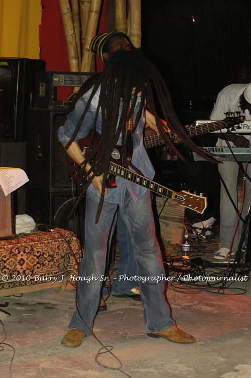 Julian Marley - Grammy Nominee & Son of the Legend Bob Marley - Live in Concert - Also featuring Ras Noble, Power Drill, Iron Head, & Robin Banks - Backing Band Roots Warrior, plus DJ Gemini @ One Love Reggae Concerts Series 09/10 @ Negril Escape Resort & Spa, February 2, 2010, One Love Drive, West End, Negril, Westmoreland, Jamaica W.I. - Photographs by Net2Market.com - Barry J. Hough Sr, Photographer/Photojournalist - The Negril Travel Guide - Negril's and Jamaica's Number One Concert Photography Web Site with over 40,000 Jamaican Concert photographs Published -  Negril Travel Guide, Negril Jamaica WI - http://www.negriltravelguide.com - info@negriltravelguide.com...!