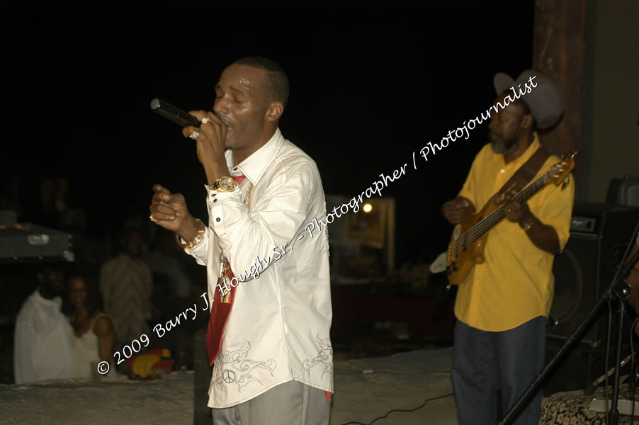  Sanchez - Live in Concert - at the One Love Reggae Concert Series 09/10 @ Negril Escape Resort & Spa - Also Featuring: Timmi Burrell and Justice Merchant- Backing Band Roots Warrior - DJ Gemini - MC Oliver Cargill, Negril Escape Resort & Spa, One Love Drive, West End, Negril, Westmoreland, Jamaica W.I. - Tuesday, November 24, 2009 - Photographs by Net2Market.com - Barry J. Hough Sr, Photographer / Photojournalist - Photos taken with a Nikon D70, D100, or D300 - Negril Travel Guide, Negril Jamaica WI - http://www.negriltravelguide.com - info@negriltravelguide.com...!