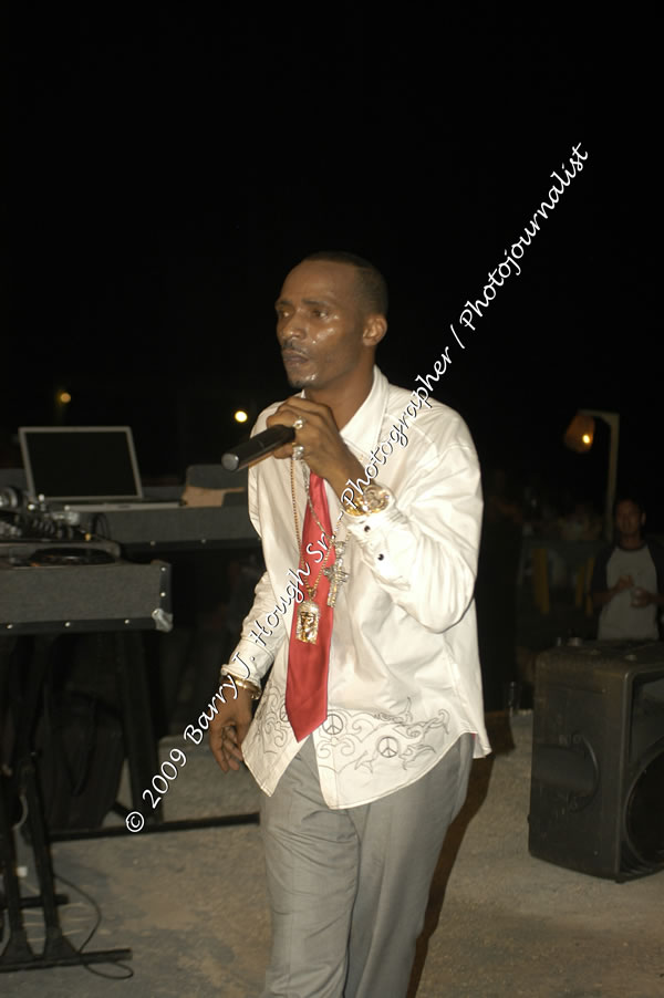  Sanchez - Live in Concert - at the One Love Reggae Concert Series 09/10 @ Negril Escape Resort & Spa - Also Featuring: Timmi Burrell and Justice Merchant- Backing Band Roots Warrior - DJ Gemini - MC Oliver Cargill, Negril Escape Resort & Spa, One Love Drive, West End, Negril, Westmoreland, Jamaica W.I. - Tuesday, November 24, 2009 - Photographs by Net2Market.com - Barry J. Hough Sr, Photographer / Photojournalist - Photos taken with a Nikon D70, D100, or D300 - Negril Travel Guide, Negril Jamaica WI - http://www.negriltravelguide.com - info@negriltravelguide.com...!