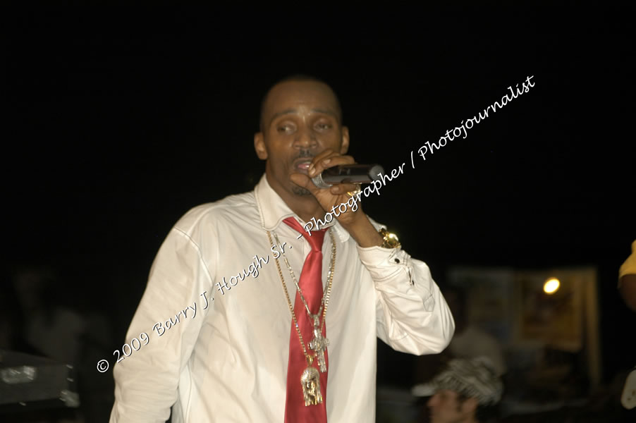  Sanchez - Live in Concert - at the One Love Reggae Concert Series 09/10 @ Negril Escape Resort & Spa - Also Featuring: Timmi Burrell and Justice Merchant- Backing Band Roots Warrior - DJ Gemini - MC Oliver Cargill, Negril Escape Resort & Spa, One Love Drive, West End, Negril, Westmoreland, Jamaica W.I. - Tuesday, November 24, 2009 - Photographs by Net2Market.com - Barry J. Hough Sr, Photographer / Photojournalist - Photos taken with a Nikon D70, D100, or D300 - Negril Travel Guide, Negril Jamaica WI - http://www.negriltravelguide.com - info@negriltravelguide.com...!