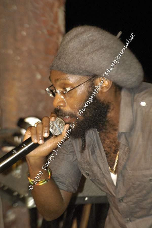  Tarrus Riley - Live in Concert - at the One Love Reggae Concert Series 09/10 @ Negril Escape Resort & Spa - Also Featuring: Mistic Bowie, Monday Justice, Cash, Dean Frazier - DJ Gemini - MC Oliver Cargill, Negril Escape Resort & Spa, One Love Drive, West End, Negril, Westmoreland, Jamaica W.I. - Tuesday, November 17, 2009 - Photographs by Net2Market.com - Barry J. Hough Sr, Photographer / Photojournalist - Photos taken with a Nikon D70, D100, or D300 - Negril Travel Guide, Negril Jamaica WI - http://www.negriltravelguide.com - info@negriltravelguide.com...!