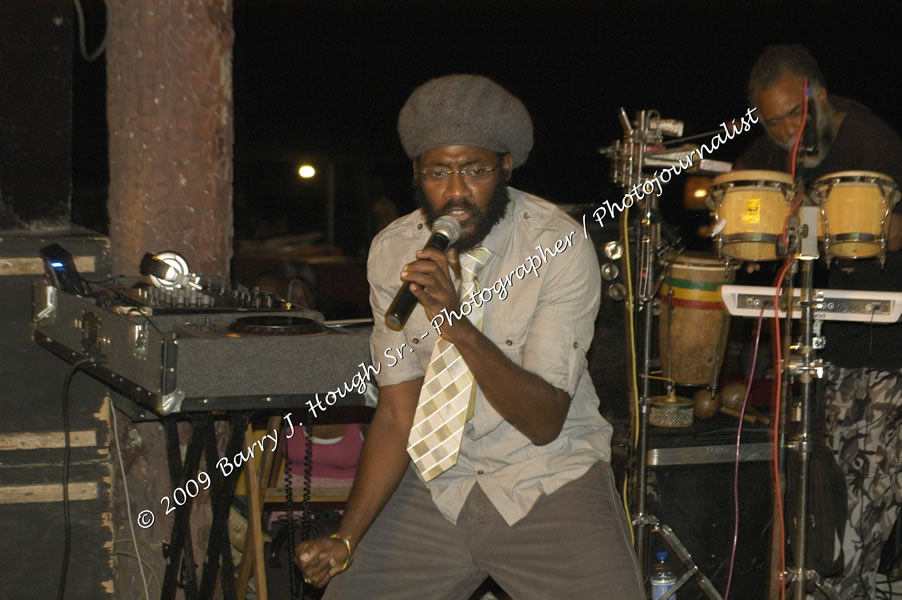  Tarrus Riley - Live in Concert - at the One Love Reggae Concert Series 09/10 @ Negril Escape Resort & Spa - Also Featuring: Mistic Bowie, Monday Justice, Cash, Dean Frazier - DJ Gemini - MC Oliver Cargill, Negril Escape Resort & Spa, One Love Drive, West End, Negril, Westmoreland, Jamaica W.I. - Tuesday, November 17, 2009 - Photographs by Net2Market.com - Barry J. Hough Sr, Photographer / Photojournalist - Photos taken with a Nikon D70, D100, or D300 - Negril Travel Guide, Negril Jamaica WI - http://www.negriltravelguide.com - info@negriltravelguide.com...!