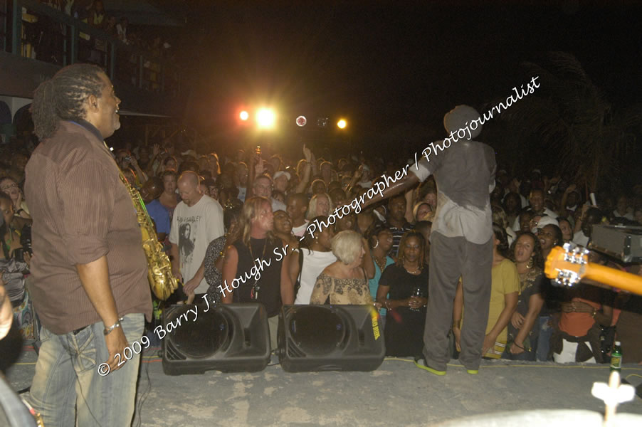  Tarrus Riley - Live in Concert - at the One Love Reggae Concert Series 09/10 @ Negril Escape Resort & Spa - Also Featuring: Mistic Bowie, Monday Justice, Cash, Dean Frazier - DJ Gemini - MC Oliver Cargill, Negril Escape Resort & Spa, One Love Drive, West End, Negril, Westmoreland, Jamaica W.I. - Tuesday, November 17, 2009 - Photographs by Net2Market.com - Barry J. Hough Sr, Photographer / Photojournalist - Photos taken with a Nikon D70, D100, or D300 - Negril Travel Guide, Negril Jamaica WI - http://www.negriltravelguide.com - info@negriltravelguide.com...!