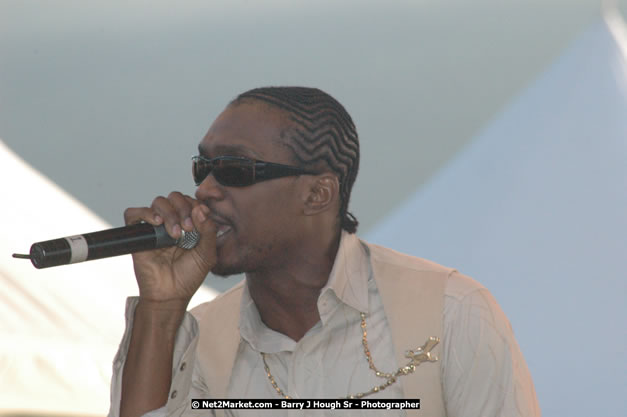 Busy Signal at Tru-Juice Rebel Salute 2008 - The 15th staging of Tru-Juice Rebel Salute, Saturday, January 12, 2008, Port Kaiser Sports Club, St. Elizabeth, Jamaica W.I. - Photographs by Net2Market.com - Barry J. Hough Sr, Photographer - Negril Travel Guide, Negril Jamaica WI - http://www.negriltravelguide.com - info@negriltravelguide.com...!