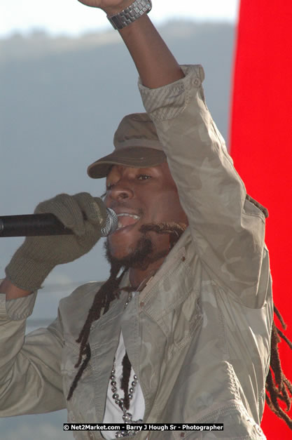 Jah Cure at Tru-Juice Rebel Salute 2008 - The 15th staging of Tru-Juice Rebel Salute, Saturday, January 12, 2008, Port Kaiser Sports Club, St. Elizabeth, Jamaica W.I. - Photographs by Net2Market.com - Barry J. Hough Sr, Photographer - Negril Travel Guide, Negril Jamaica WI - http://www.negriltravelguide.com - info@negriltravelguide.com...!