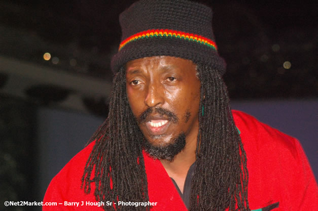 Mackie Conscious - Red Stripe Reggae Sumfest 2007 - Zenith - Saturday, July 21, 2007 - Catherine Hall, Montego Bay, St James, Jamaica W.I. - Negril Travel Guide, Negril Jamaica WI - http://www.negriltravelguide.com - info@negriltravelguide.com...!