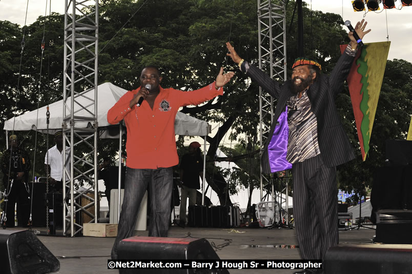 John Holt @ Red Stripe Reggae Sumfest 2008 International Night 2, Catherine Hall, Montego Bay - Saturday, July 19, 2008 - Reggae Sumfest 2008 July 13 - July 19, 2008 - Photographs by Net2Market.com - Barry J. Hough Sr. Photojournalist/Photograper - Photographs taken with a Nikon D300 - Negril Travel Guide, Negril Jamaica WI - http://www.negriltravelguide.com - info@negriltravelguide.com...!