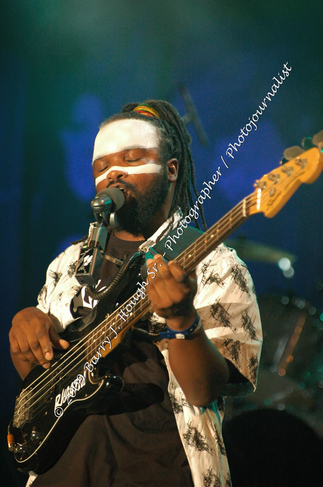 Rhaatid @ Reggae Sumfest 2009 - International Night 2 - Reggae Sumfest 2009,Catherine Hall, Montego Bay, St. James, Jamaica W.I. - Saturday, July 25, 2009 - Reggae Sumfest 2009, July 19 - 25, 2009 - Photographs by Net2Market.com - Barry J. Hough Sr. Photojournalist/Photograper - Photographs taken with a Nikon D70, D100, or D300 - Negril Travel Guide, Negril Jamaica WI - http://www.negriltravelguide.com - info@negriltravelguide.com...!