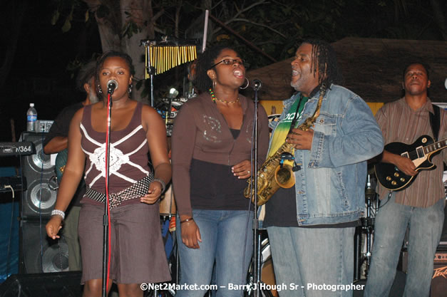 Tarrus Riley, Jimmy Riley, and Dwayne Stephensen - Money Cologne Promotions in association with "British Link Up" presents Summer Jam featuring She's Royal Tarrus Riley & Jimmy Riley - Plus Ras Slick, Sham Dawg, and Whiskey Bagio @ Roots Bamboo, Norman Manley Boulevard, Negril, Jamaica W.I. - Backed up Dean Fraser & The Hurricanne Band - MC Barry G and Rev. BB - July 25, 2007 - Negril Travel Guide.com, Negril Jamaica WI - http://www.negriltravelguide.com - info@negriltravelguide.com...!