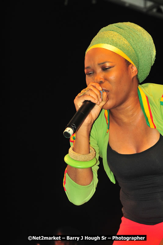 Queen Ifrica @ Unite The People An International Reggae Fest, Featuring: Beres Hammond, Coco T, Queen Ifrica, Khalil, Cameal Davis, Iley Dread, Rochelle, Geoffrey Star, Ras Penco, Kool DeLoy, Otis Gayle, J.McKay, Tiney Winey, Venue at Norman Manley Boulevard, Negril, Westmoreland, Jamaica - Saturday, April 4, 2009 - Photographs by Net2Market.com - Barry J. Hough Sr, Photographer/Photojournalist - Negril Travel Guide, Negril Jamaica WI - http://www.negriltravelguide.com - info@negriltravelguide.com...!