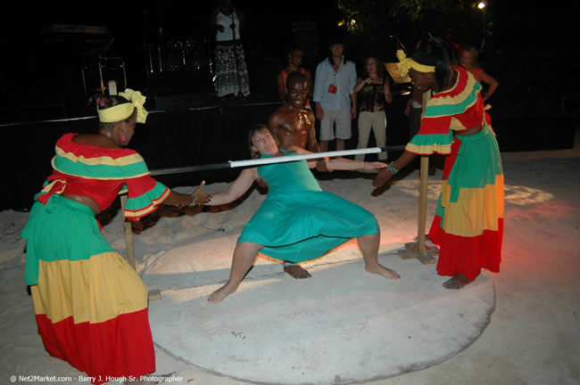 Half Moon Resort Party - Virgin Atlantic Inaugural Flight To Montego Bay, Jamaica Photos - Sir Richard Branson, President & Family, and 450 Passengers - Party Royal Pavillion at Half Moon Resort, Montego Bay, Jamaica - Monday, July 3, 2006 - Negril Travel Guide, Negril Jamaica WI - http://www.negriltravelguide.com - info@negriltravelguide.com...!