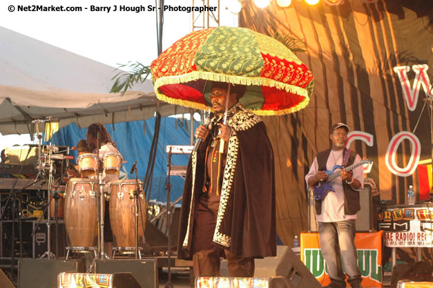 Luciano @ Western Consciousness 2007 - Presented by King of Kings Productons - Saturday, April 28, 2007 - Llandilo Cultural Centre, Savanna-La-Mar, Westmoreland, Jamaica W.I. - Negril Travel Guide, Negril Jamaica WI - http://www.negriltravelguide.com - info@negriltravelguide.com...!