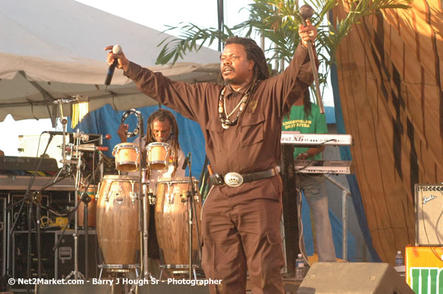 Luciano @ Western Consciousness 2007 - Presented by King of Kings Productons - Saturday, April 28, 2007 - Llandilo Cultural Centre, Savanna-La-Mar, Westmoreland, Jamaica W.I. - Negril Travel Guide, Negril Jamaica WI - http://www.negriltravelguide.com - info@negriltravelguide.com...!