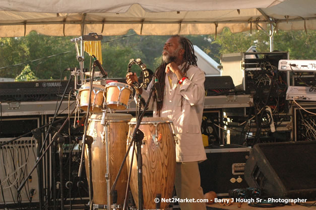 Luciano @ Western Consciousness 2007 - Presented by King of Kings Productons - Saturday, April 28, 2007 - Llandilo Cultural Centre, Savanna-La-Mar, Westmoreland, Jamaica W.I. - Negril Travel Guide, Negril Jamaica WI - http://www.negriltravelguide.com - info@negriltravelguide.com...!