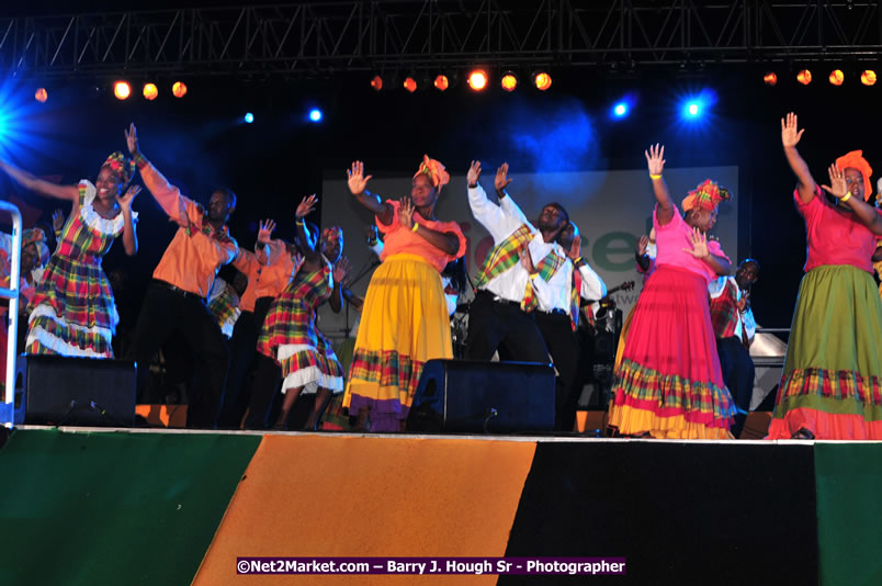 Jamaica's Athletes Celebration - Western Olympics Sports Gala & Trelawny Homecoming - Wednesday, October 8, 2008 - Photographs by Net2Market.com - Barry J. Hough Sr. Photojournalist/Photograper - Photographs taken with a Nikon D300 - Negril Travel Guide, Negril Jamaica WI - http://www.negriltravelguide.com - info@negriltravelguide.com...!