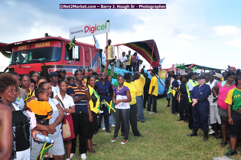 The City of Montego Bay Welcomes Our 2008 Olympians - Western Motorcade - Civic Ceremony - A Salute To Our Beijing Heros - Sam Sharpe Square, Montego Bay, Jamaica - Tuesday, October 7, 2008 - Photographs by Net2Market.com - Barry J. Hough Sr. Photojournalist/Photograper - Photographs taken with a Nikon D300 - Negril Travel Guide, Negril Jamaica WI - http://www.negriltravelguide.com - info@negriltravelguide.com...!